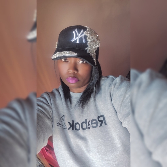 Embellished(Bling) NY Adjustable/Fitted Hat - Picture 4 of 4